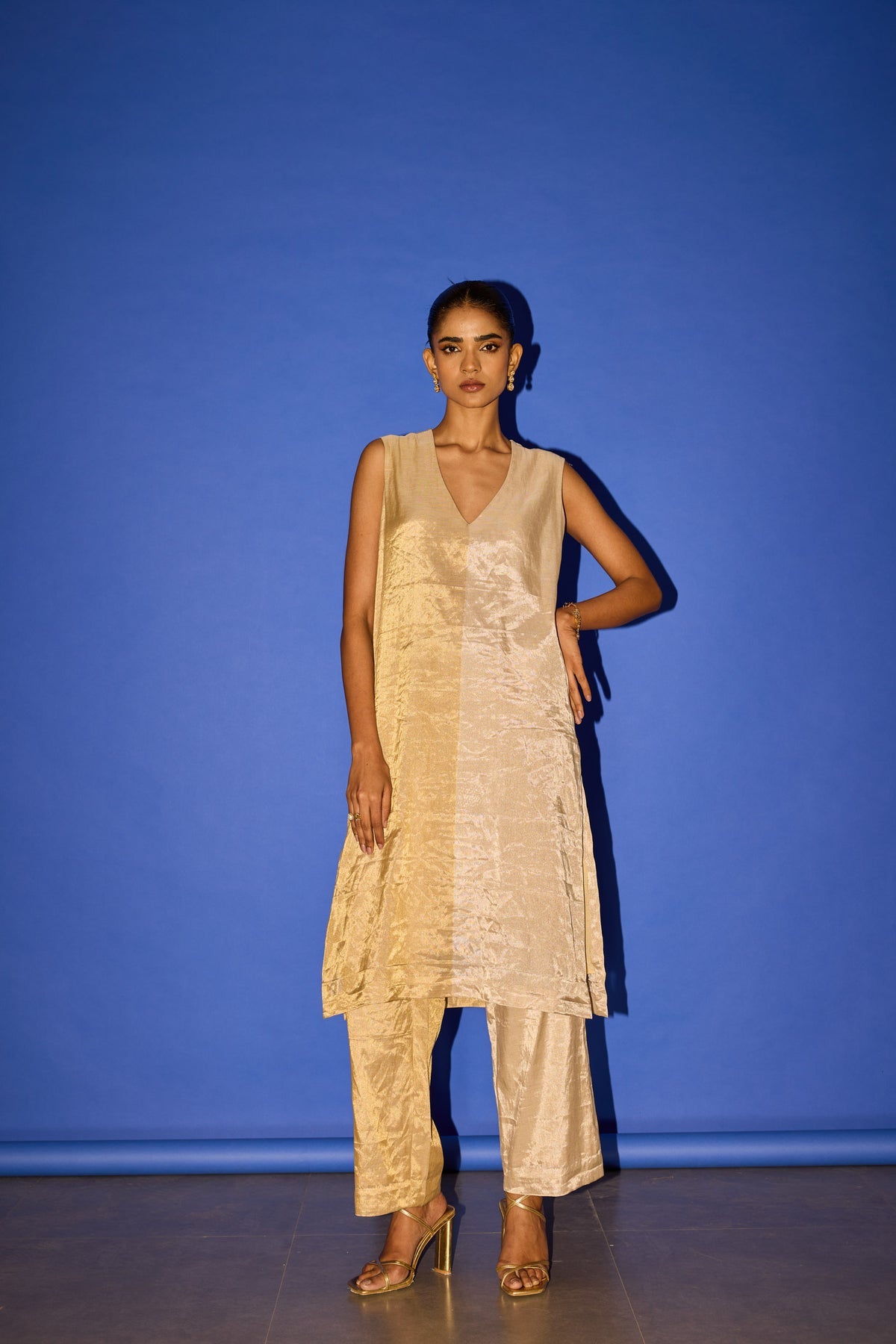 CY Esha Arora Sleeveless Patch Jacket Set Front 2