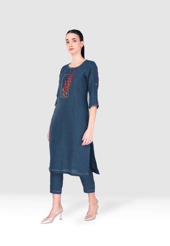 Flute Pipes Kurta Set