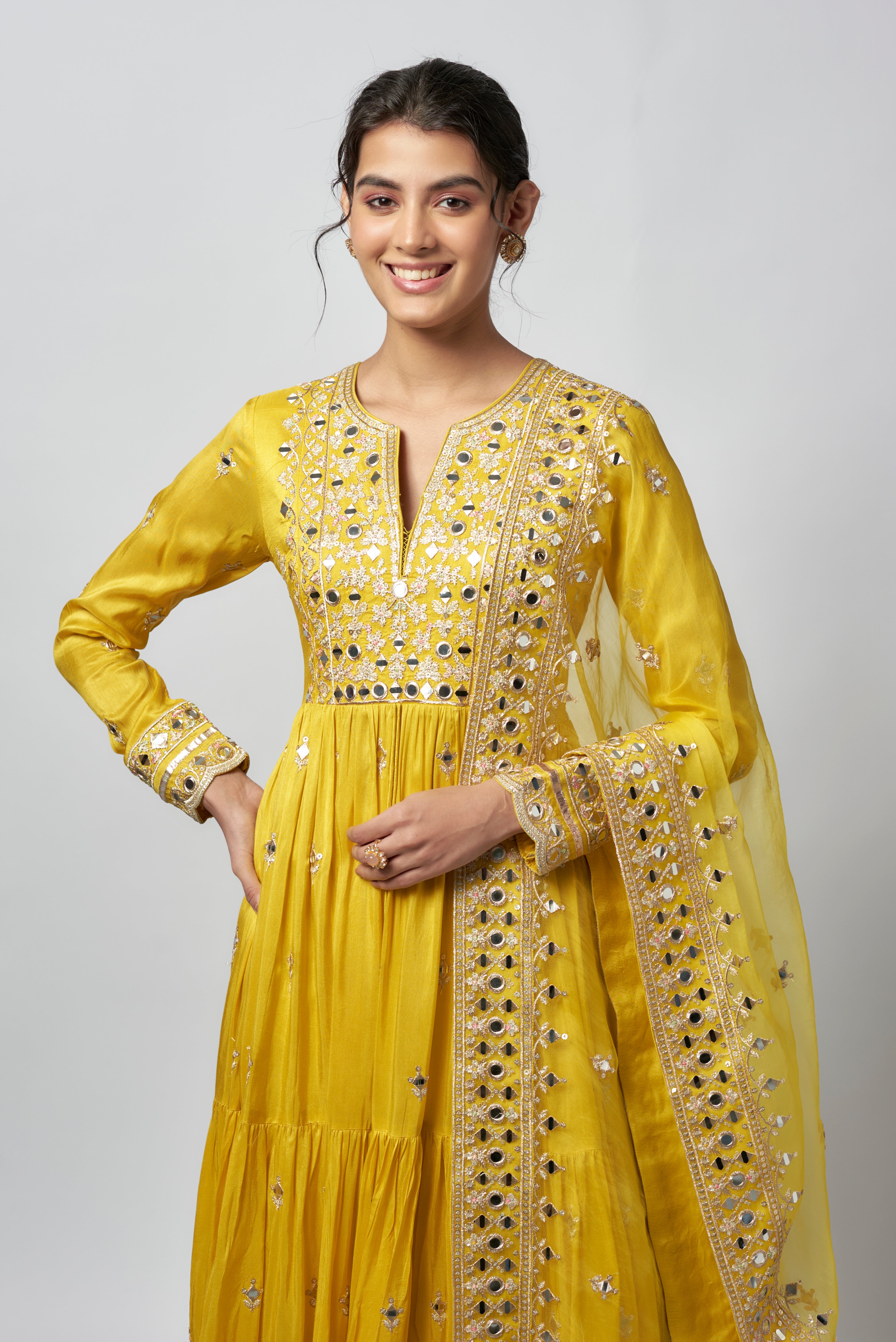 CY Gopi Vaid Arundhati AG Set Closeup 1