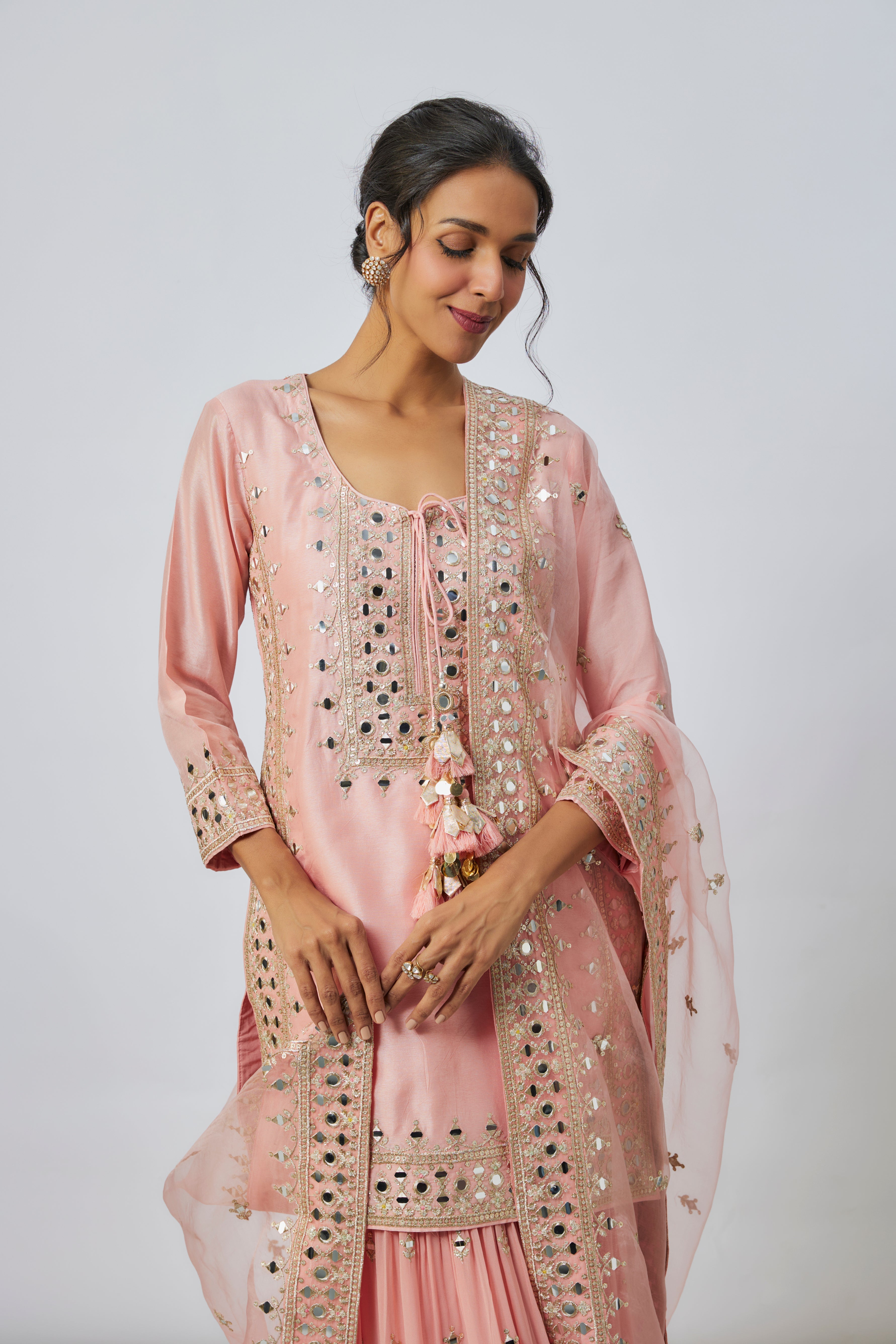 CY Gopi Vaid Pariza Pink Sharara Set Closeup 1