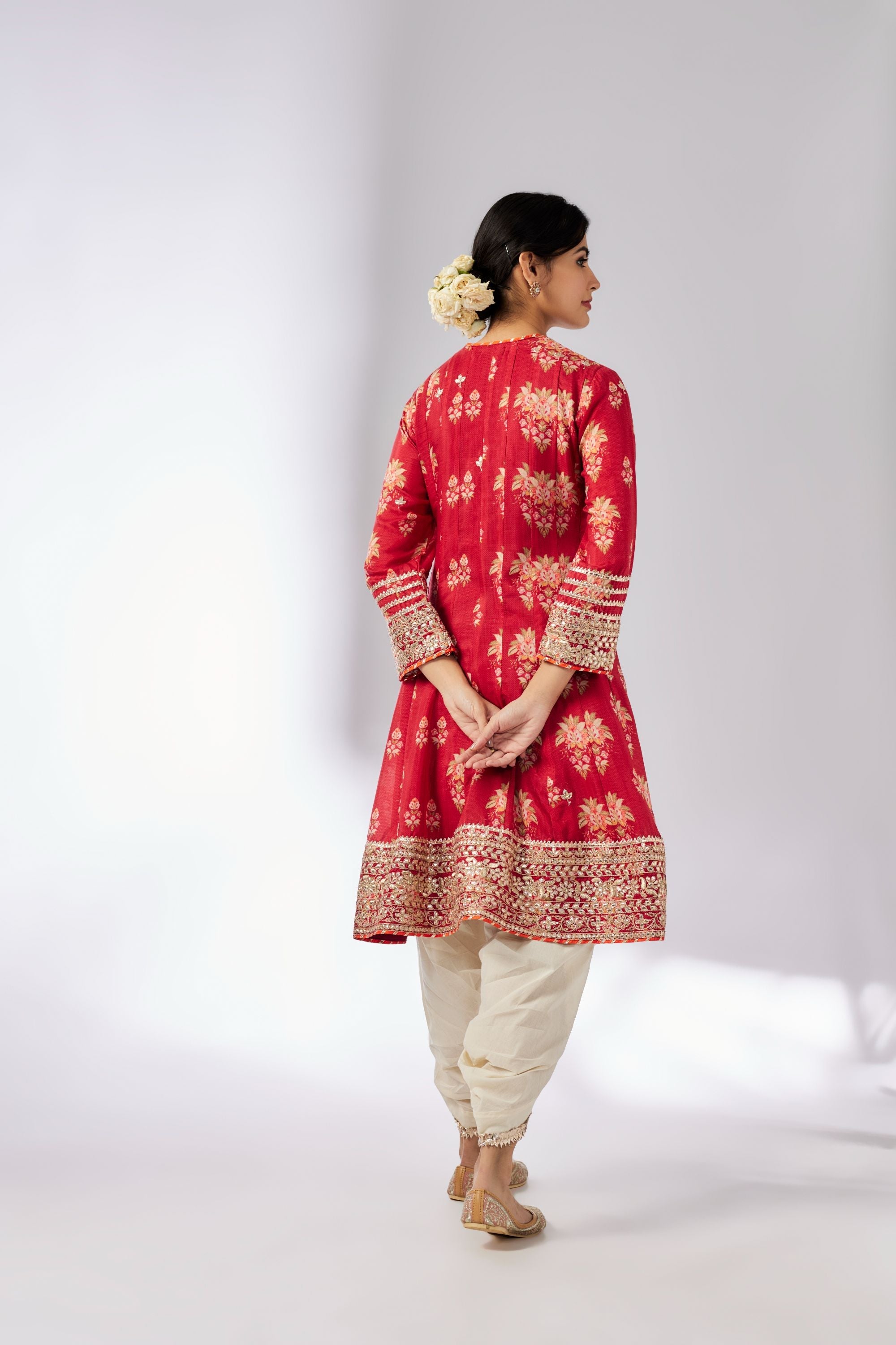 CY Gopi Vaid Ekta AG Red Dhoti Set Back 1