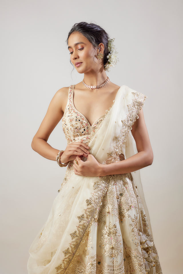 CY Gopi Vaid Karishma Lehenga Set Closeup 3