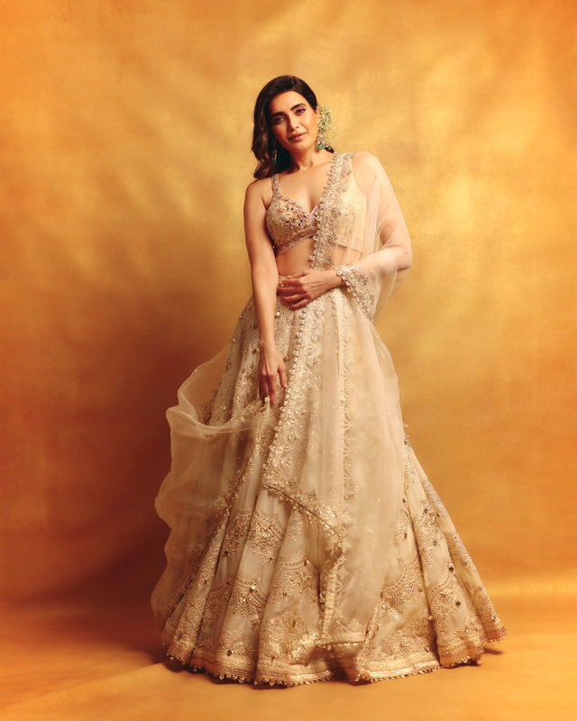 CY Gopi Vaid Karishma Lehenga Set Front 2