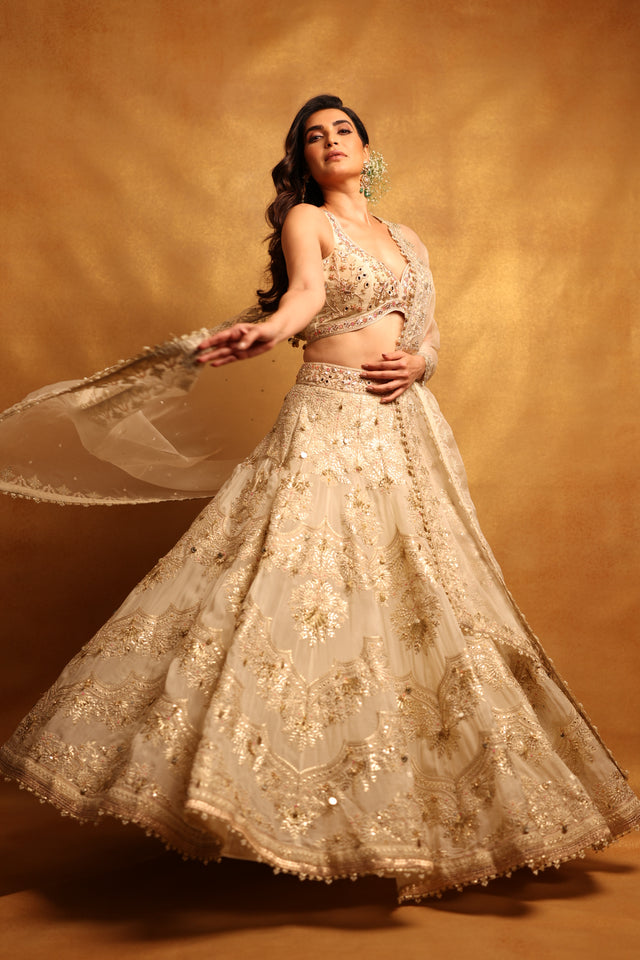 CY Gopi Vaid Karishma Lehenga Set Front 3