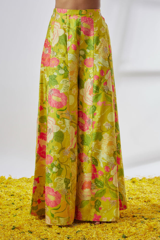 CY Gopi Vaid Mahek Blazer Set Closeup 3