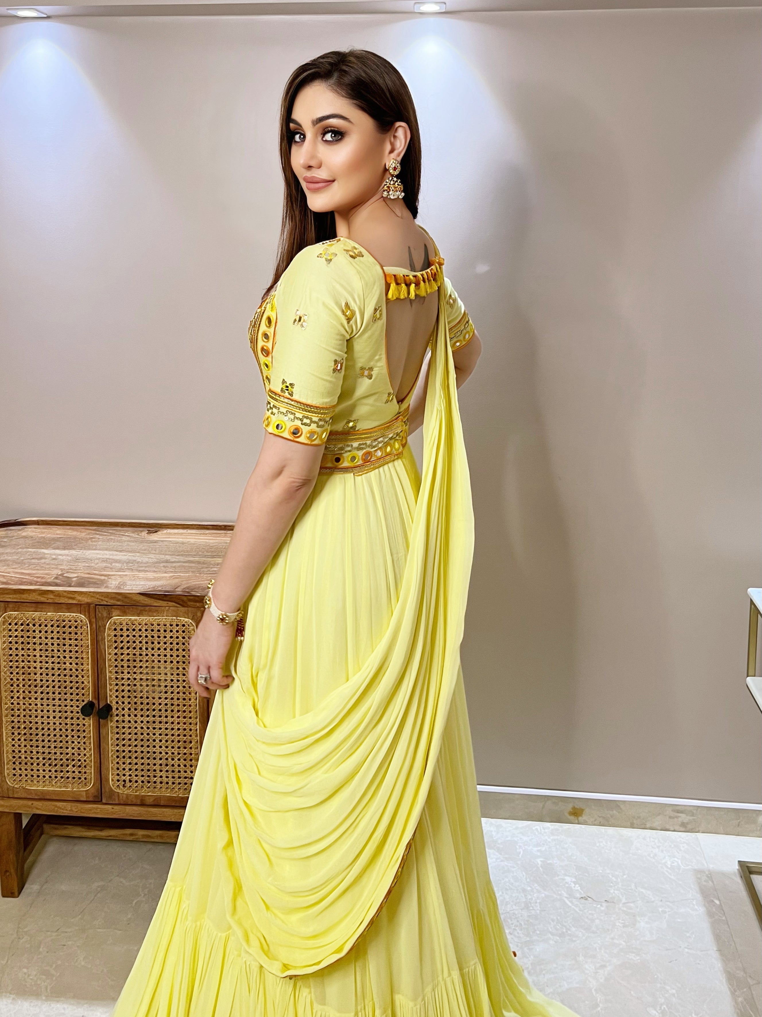 CY Gopi Vaid Shefali Jariwala In Saree Gown Back 1