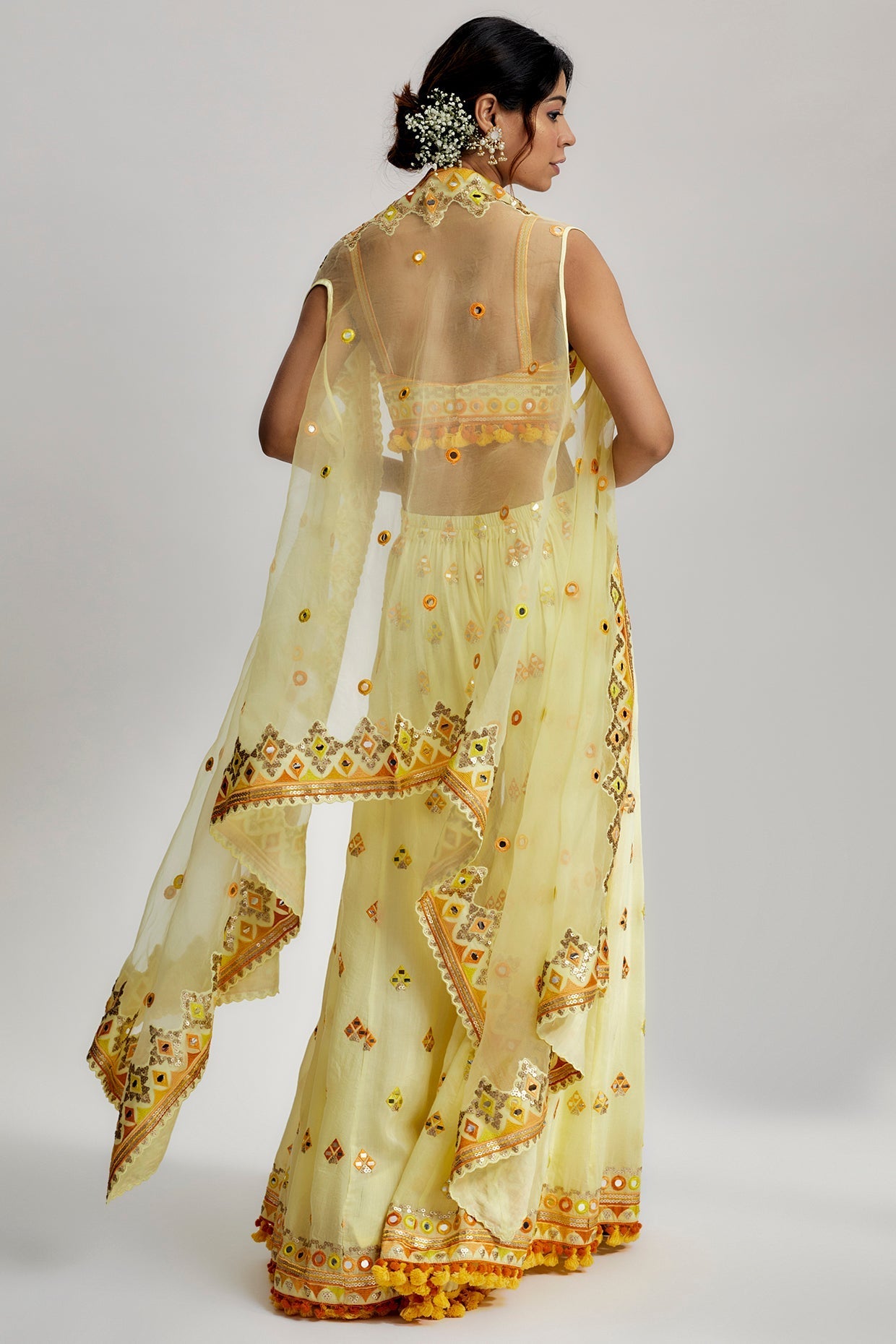 CY Gopi Vaid Swanica Cape Set With Flared Pants Back 1