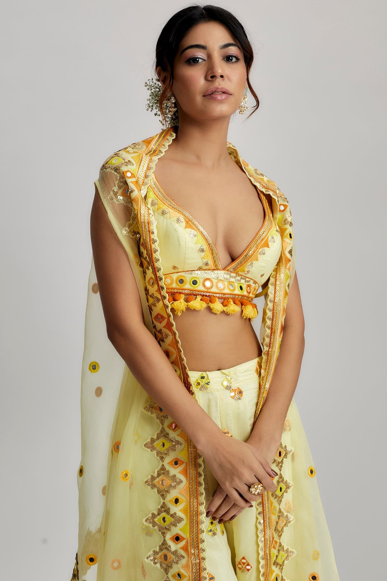 CY Gopi Vaid Swanica Cape Set With Flared Pants Closeup 1