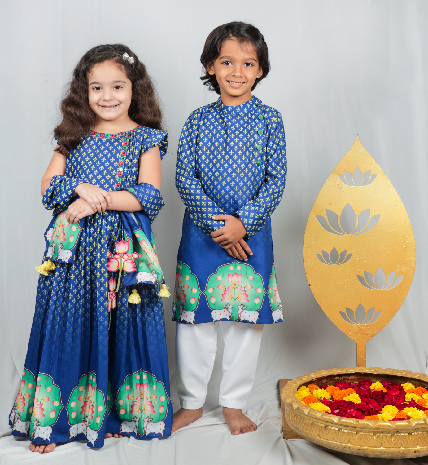BLUE PICHWAI KURTA SET