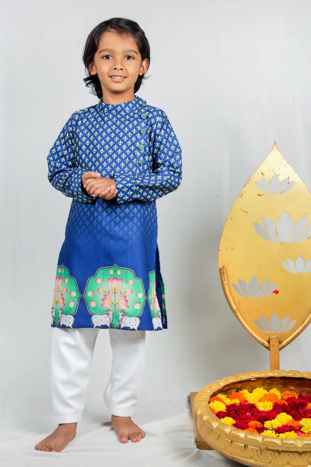 BLUE PICHWAI KURTA SET