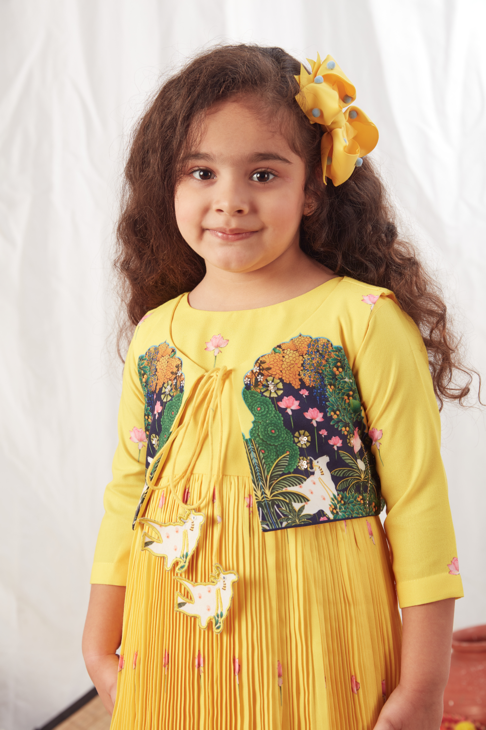YELLOW PICHWAI ANARKALI JACKET SET