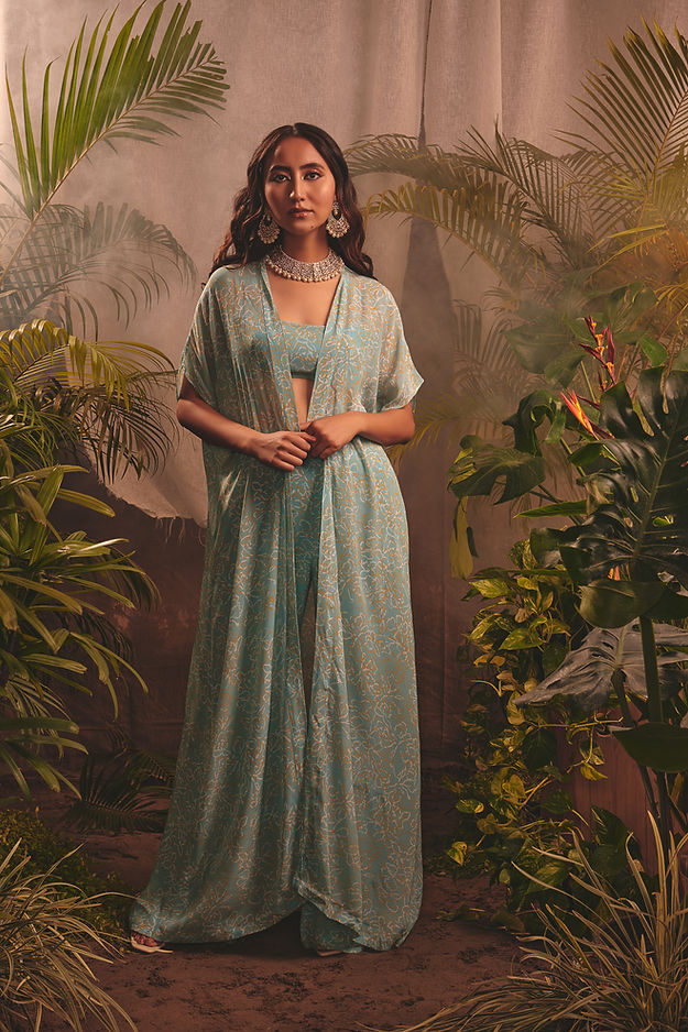 CY House Of Hiya Amorous Cape Set Front 1