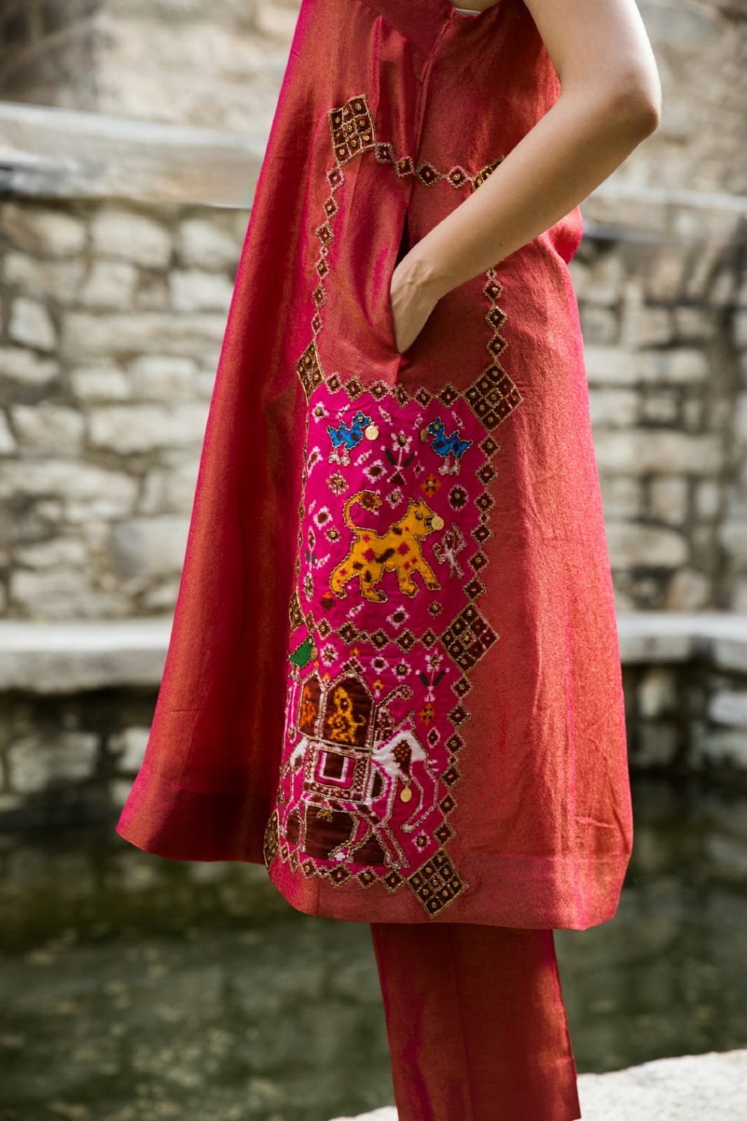 Sufi-Raspberry Pink Patola Kurti Set