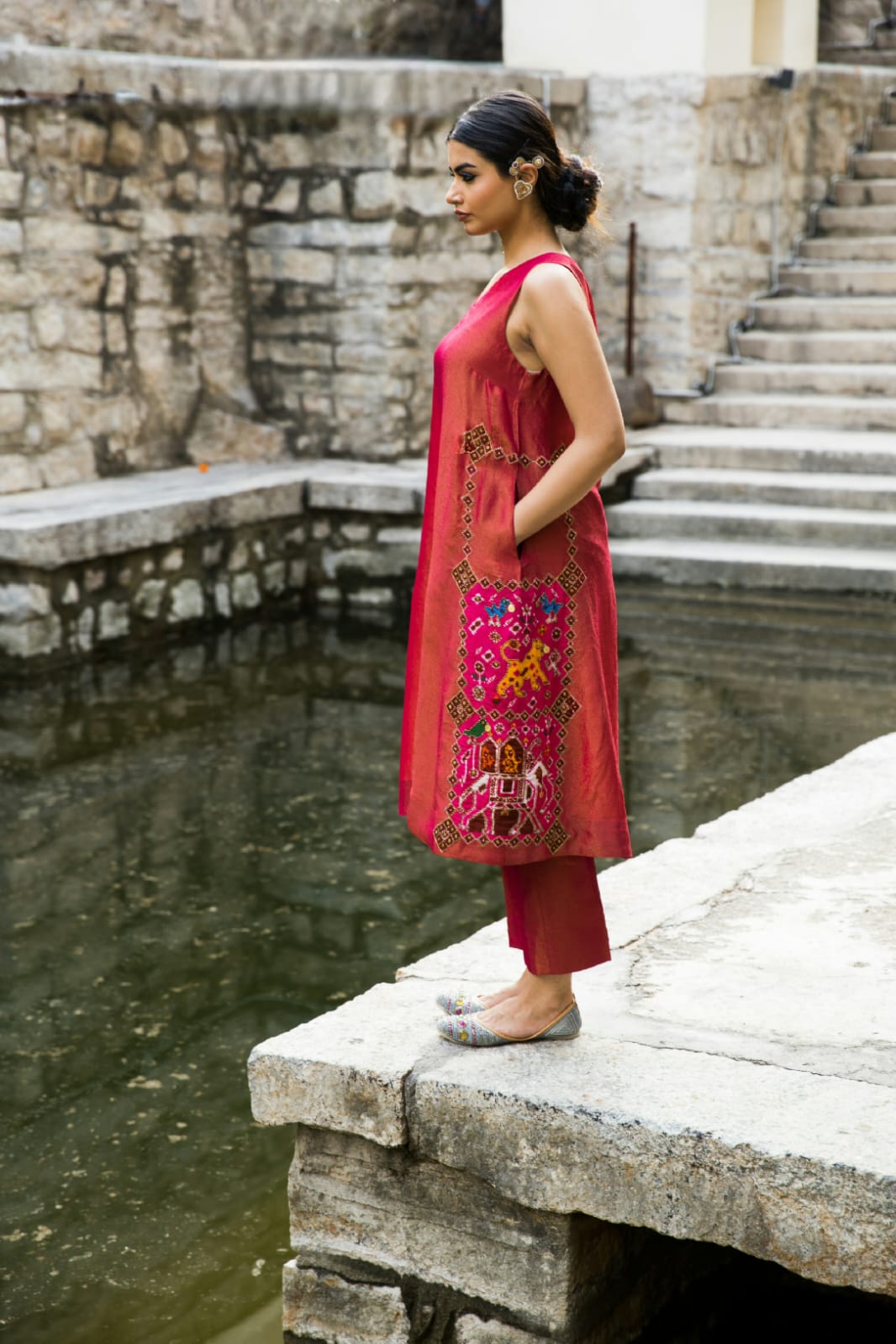 Sufi-Raspberry Pink Patola Kurti Set