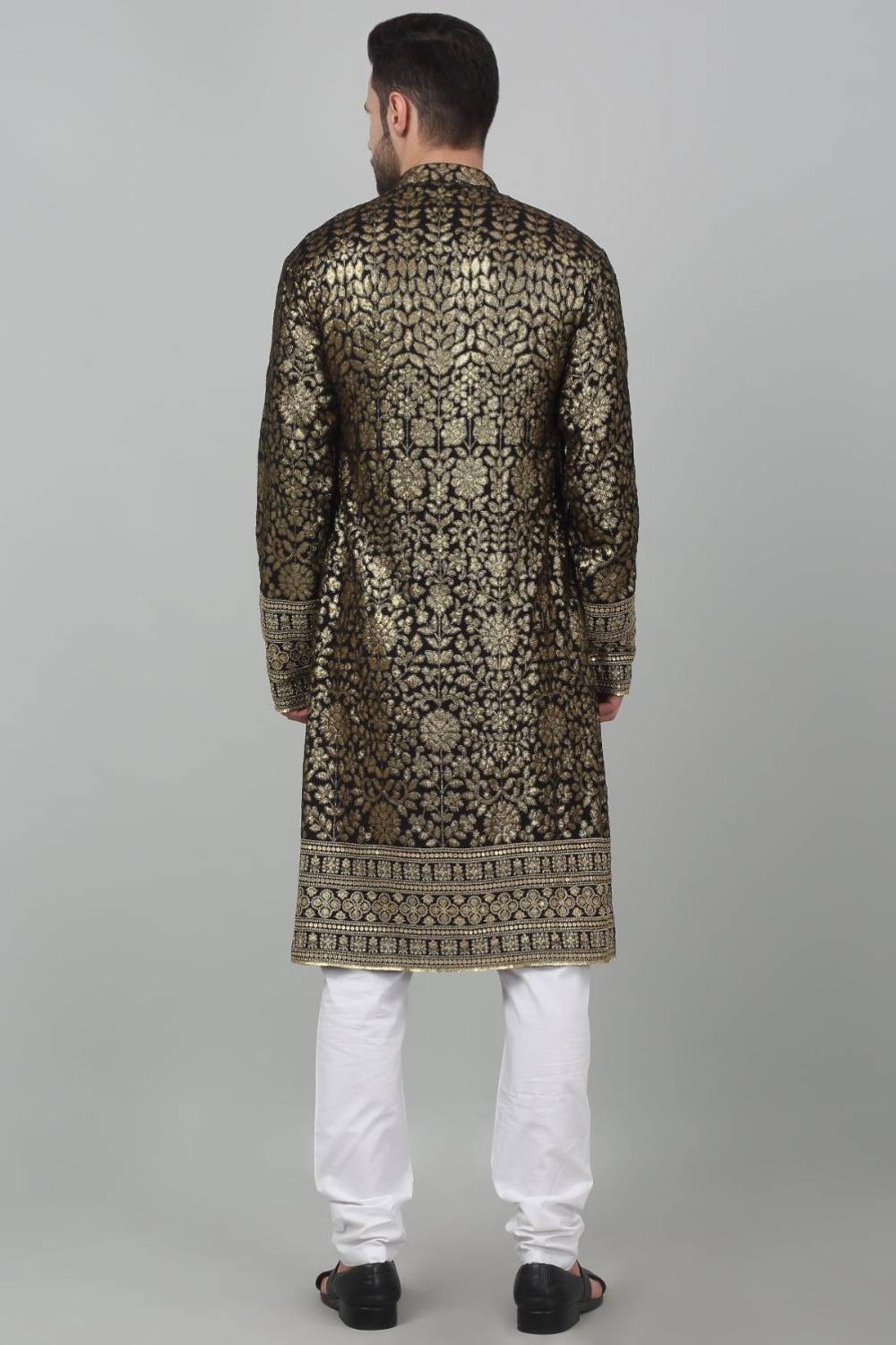 Pulbangush Sequin Embroidered Kurta Set