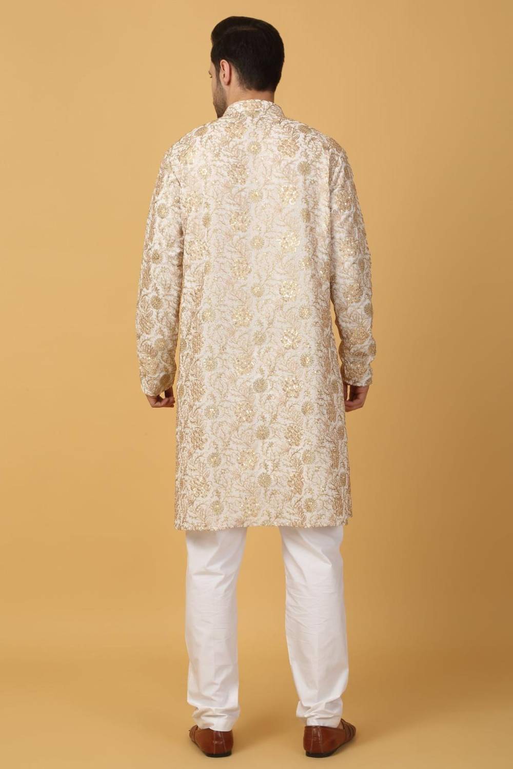 Zar Firdaus Embroidered Kurta Set - Ivory