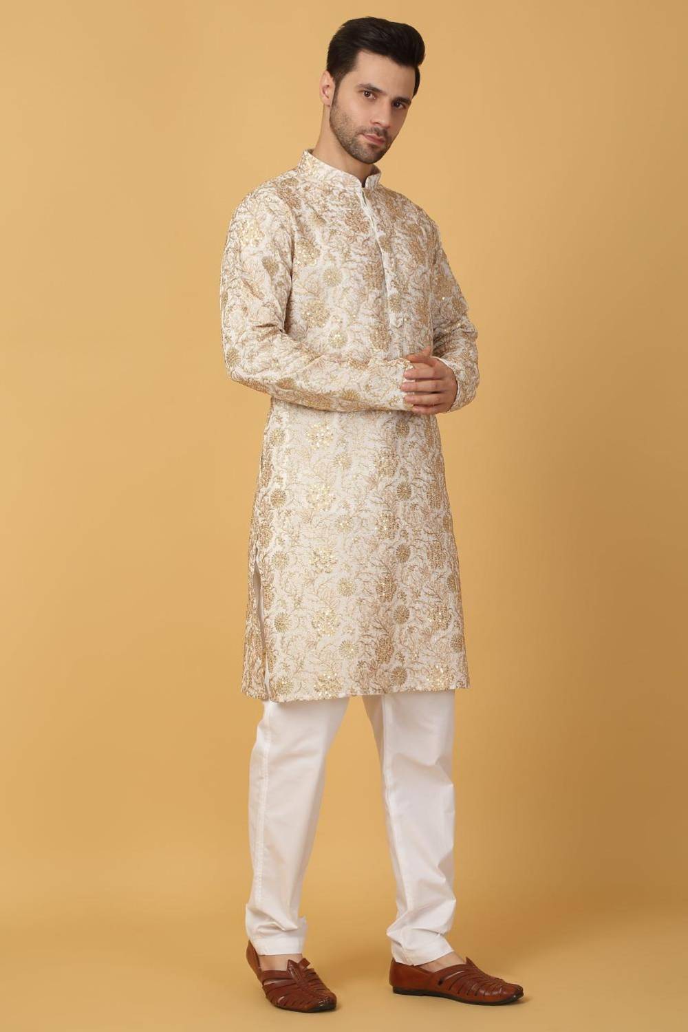 Zar Firdaus Embroidered Kurta Set - Ivory