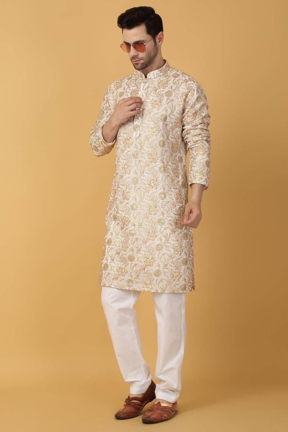 Zar Firdaus Embroidered Kurta Set - Ivory