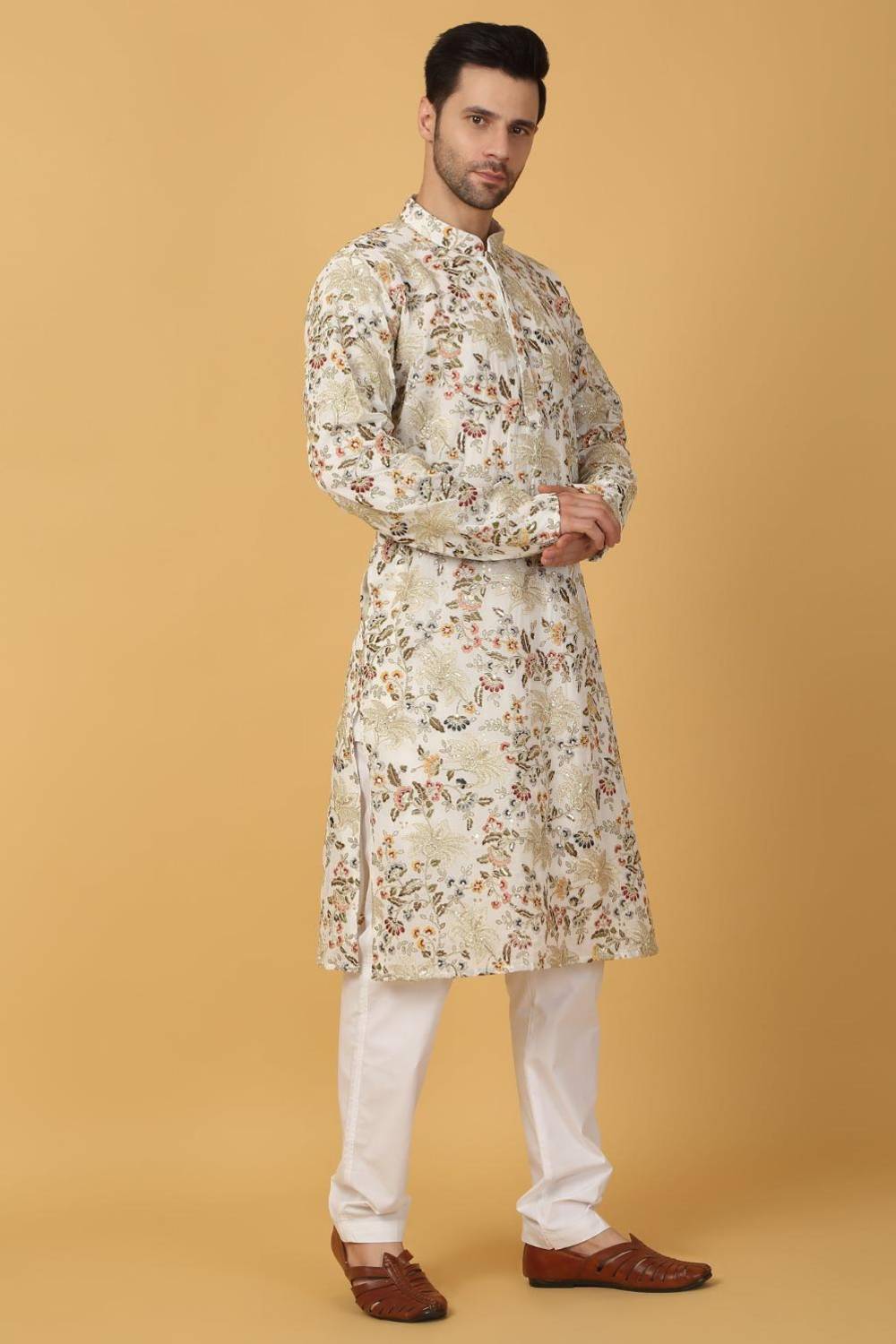 Aham Pushp Thread Embroidered Kurta Set - Ivory