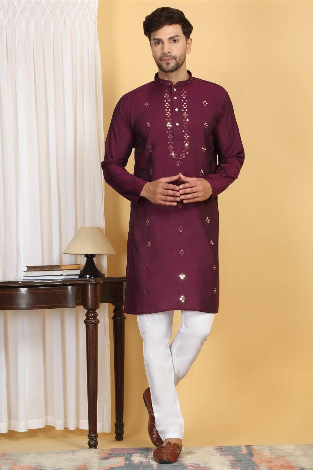 Swarna Mirror Work Kurta And Pant Set - Wine