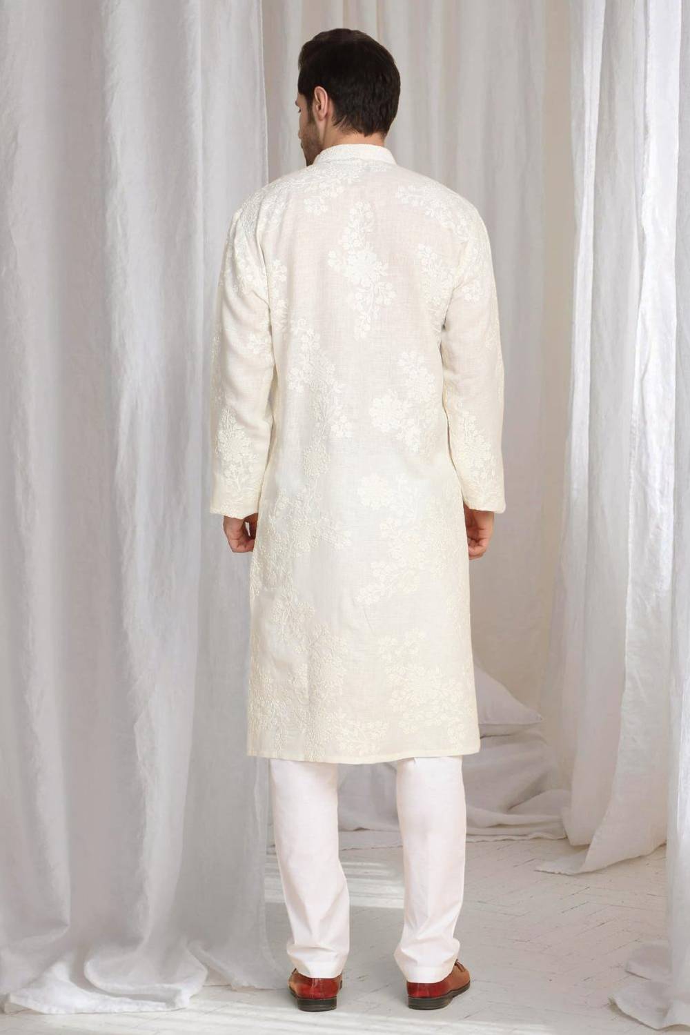 Aham Gulistaan Embroidery Thread Kurta Set - White