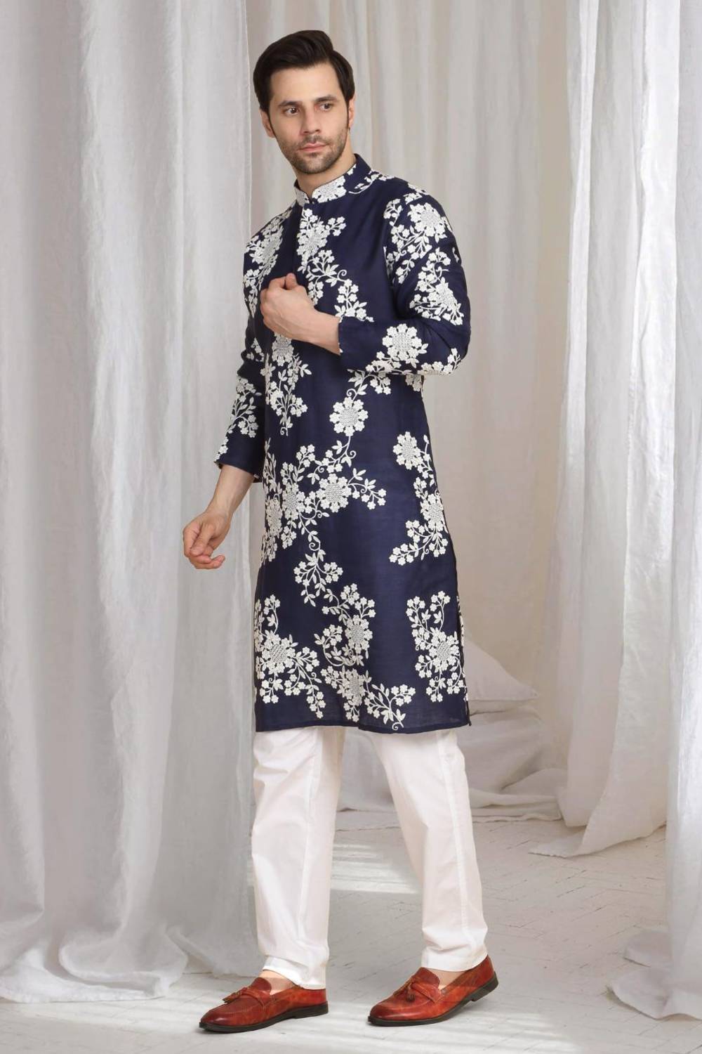 Aham Gulistaan Embroidery Thread Kurta Set - Ink Blue