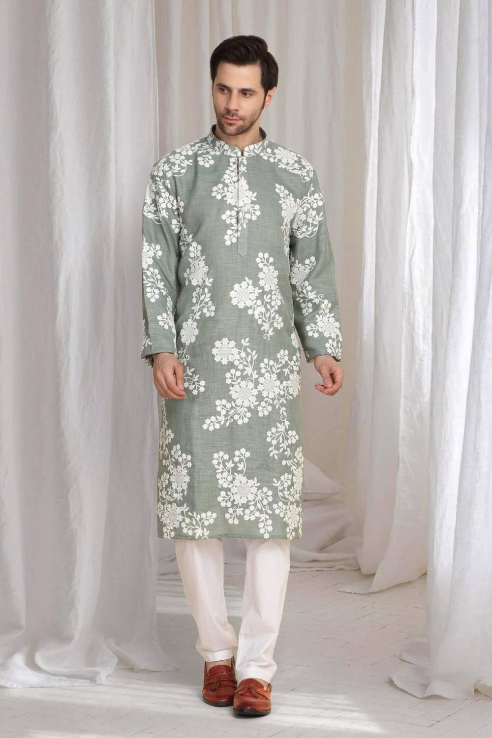 Aham Gulistaan Embroidery Thread Kurta Set - Pastel Olive