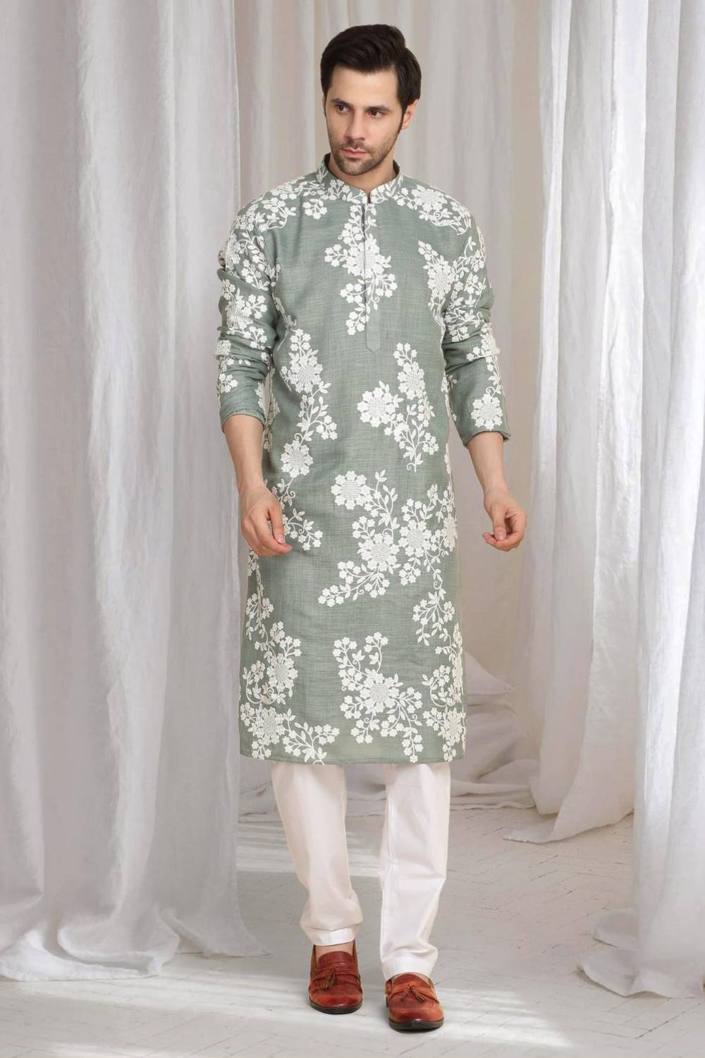 Aham Gulistaan Embroidery Thread Kurta Set - Pastel Olive