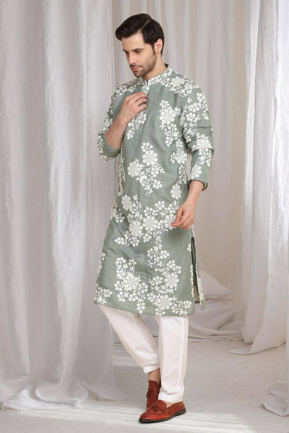 Aham Gulistaan Embroidery Thread Kurta Set - Pastel Olive