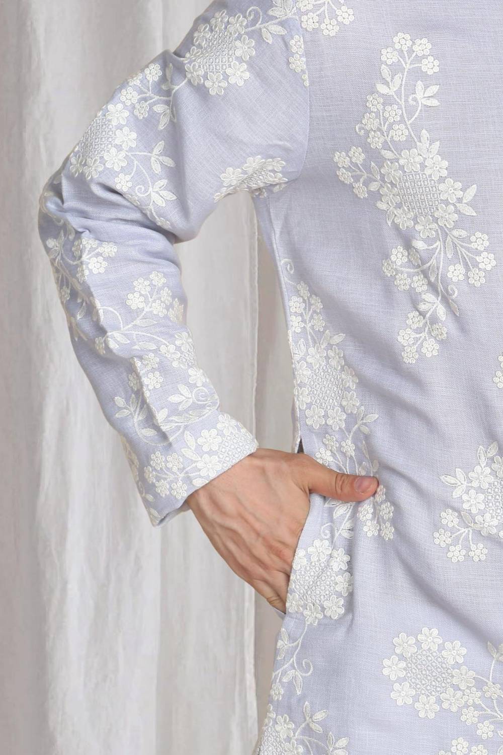 Aham Gulistaan Embroidery Thread Kurta Set - Pastel Purple