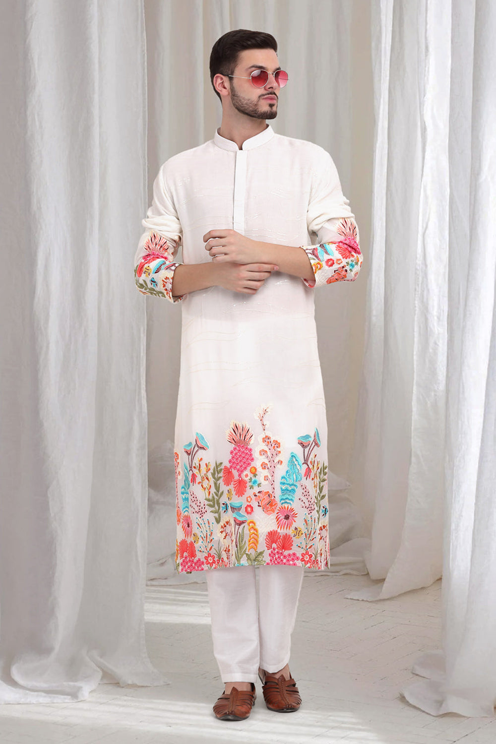 Buta Phool Embroidered Abstract Floral Kurta Pant Set - White