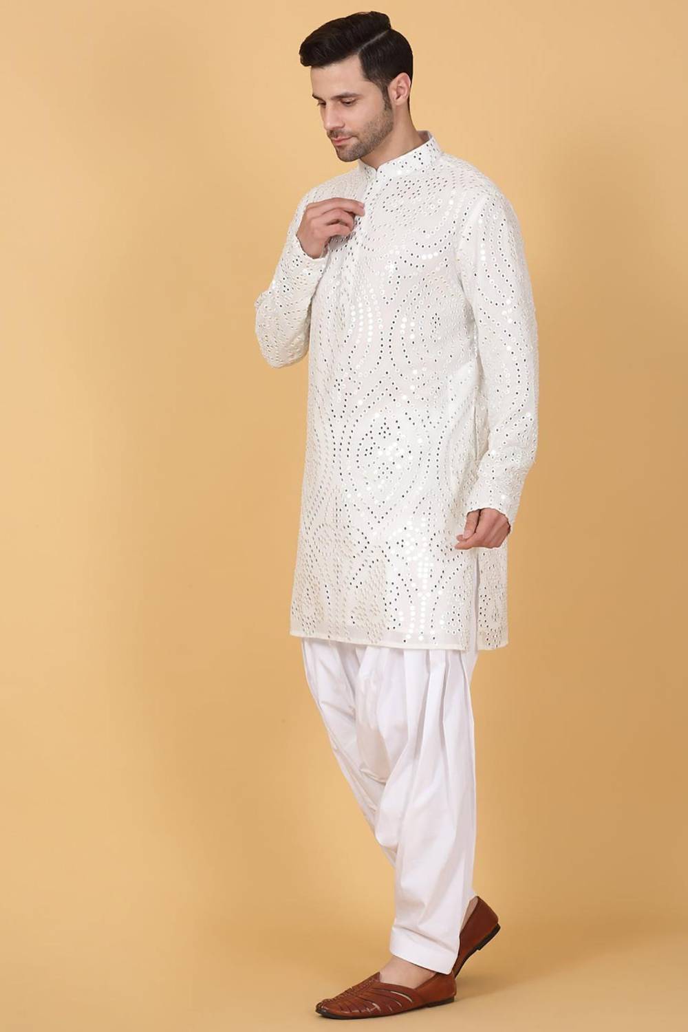 Jahaan Mirror Embroidery Work Kurta Set - White