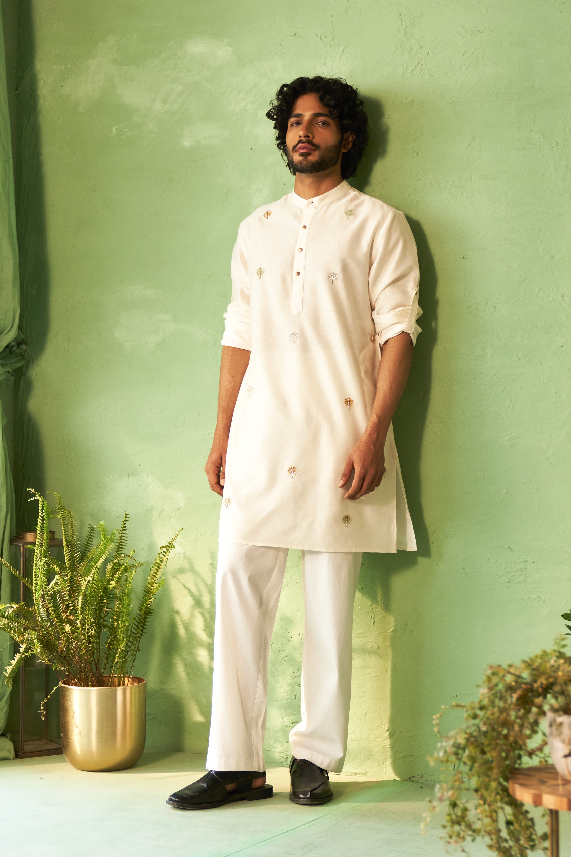 Embroidered Off-White Palm Tree Motif Kurta Set