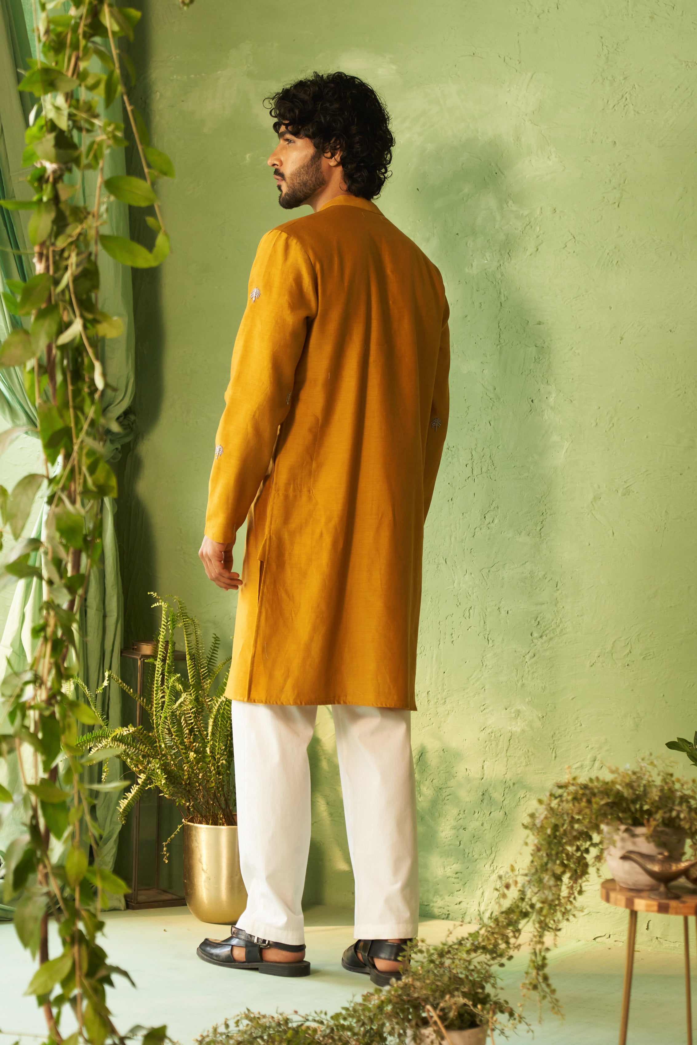 Palm Tree Embroidered Chanderi Kurta Set with Straight Pyjamas