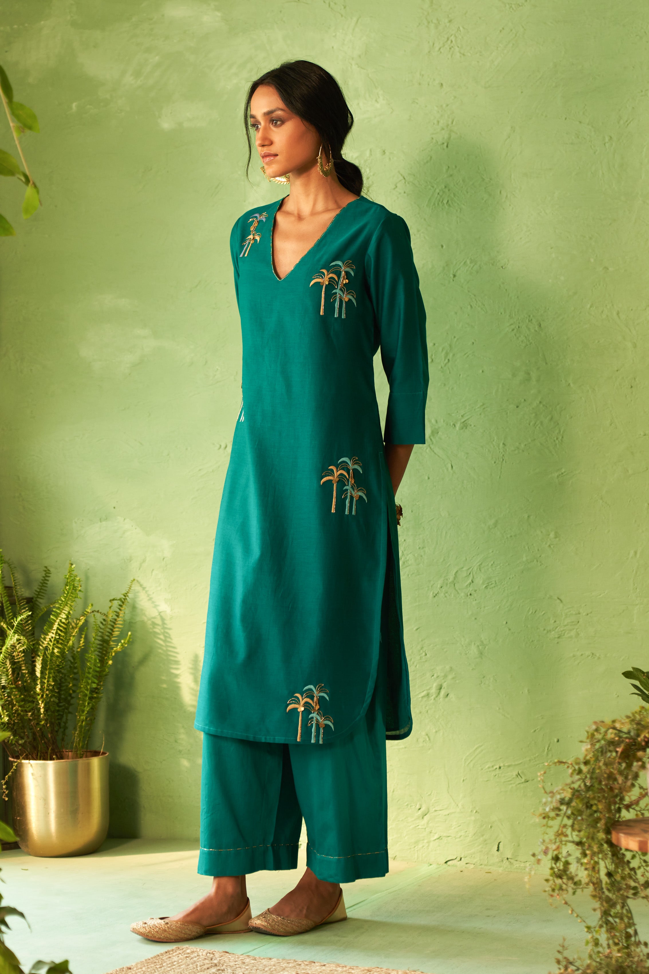 Palm Tree Motif Kurta Set with Organza Dupatta