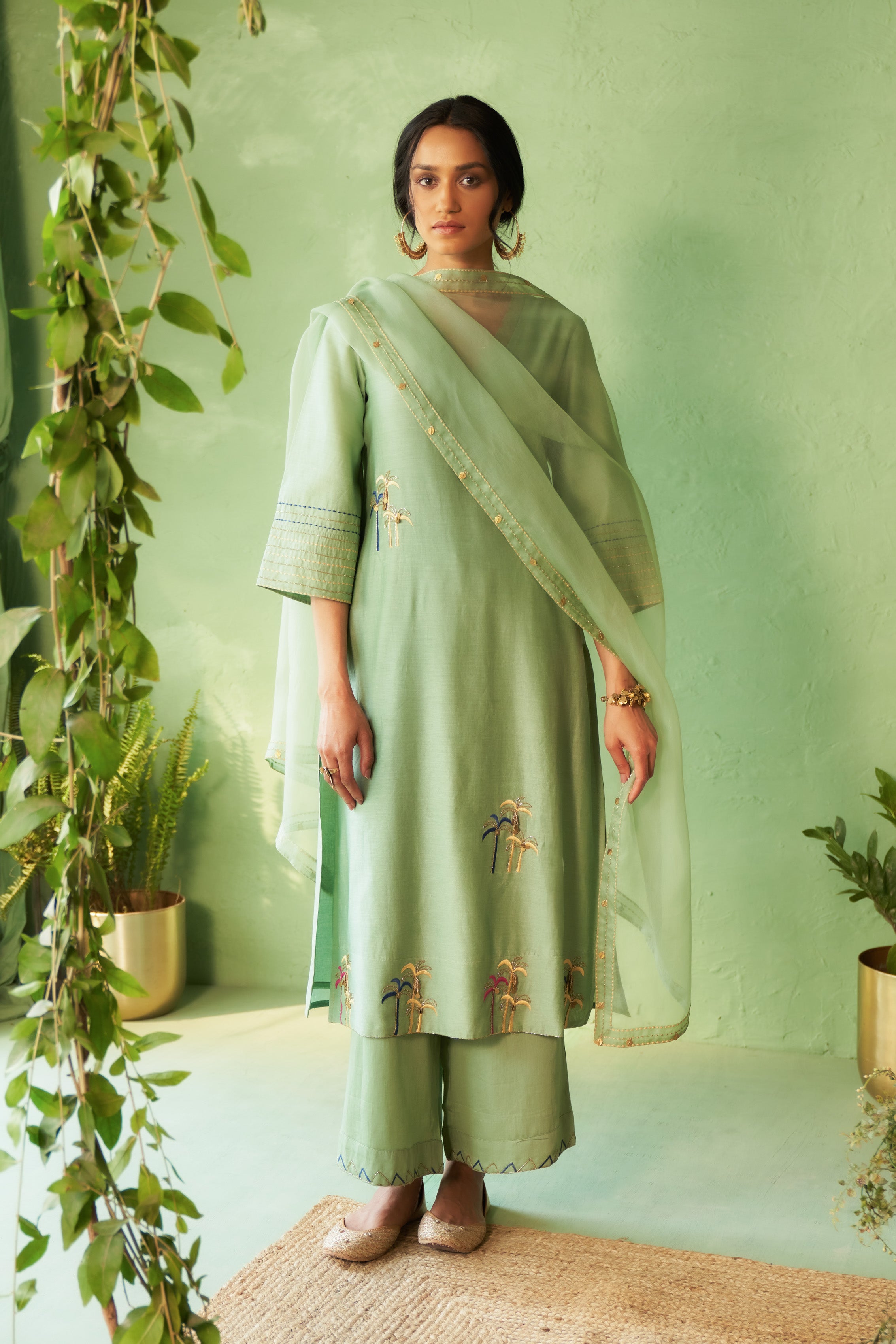Elegant Palm Tree Motif A-Line Kurta Set with Flared Sleeves