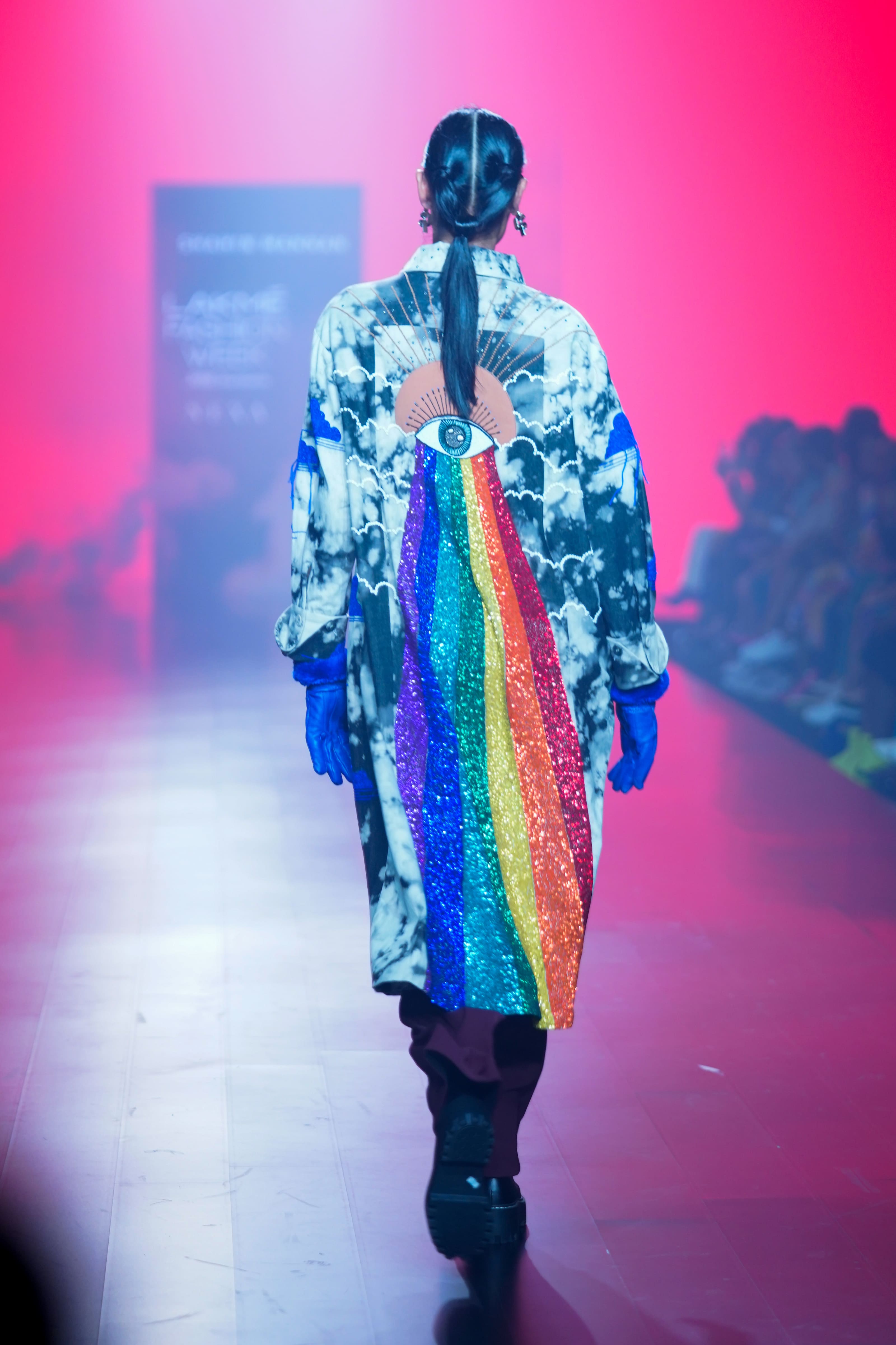 Pleated Pants Of "(Clouds And Eye Rainbow Front Pleat Dress)"