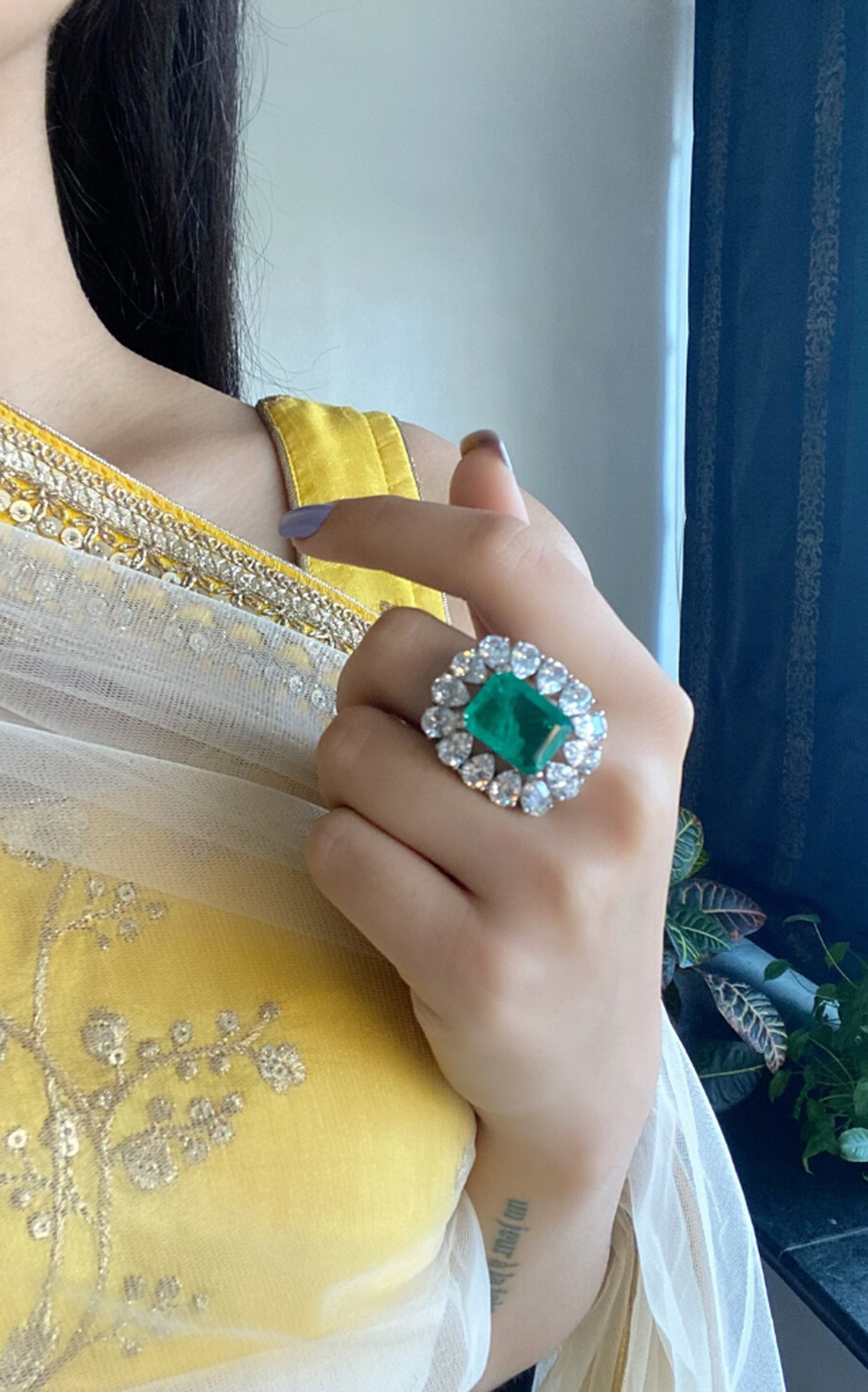 Swarovski Cocktail Ring With Pear-Shaped Accents