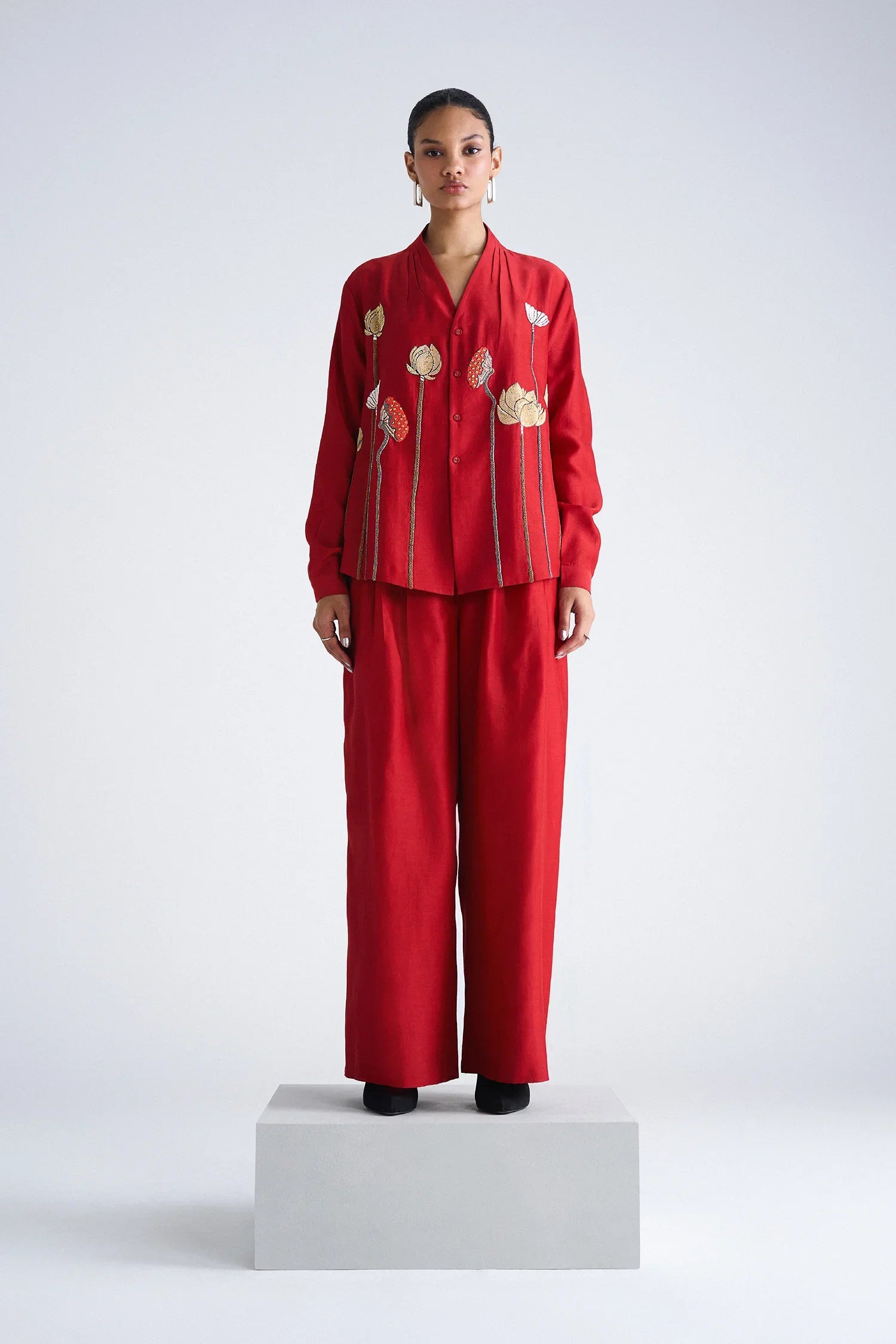 PANTS OF ( EARTH LOTUS NECK PLEATED SHIRT )