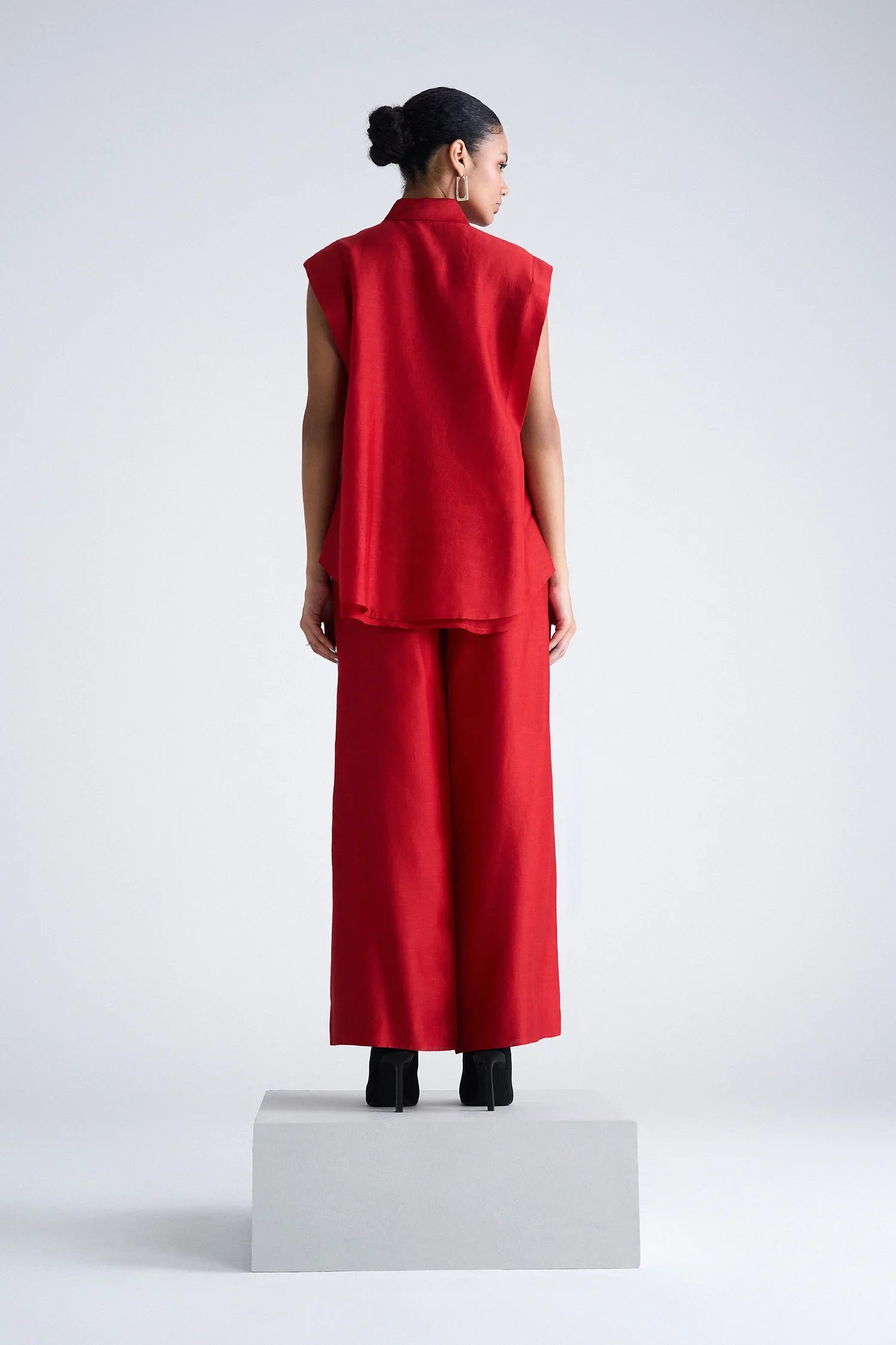 FLARED PANTS OF ( EARTH LOTUS PLEATED SHIRT )
