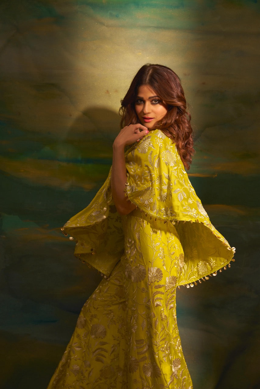 Shamita Shetty In Golconda Arsh One Shoulder Set