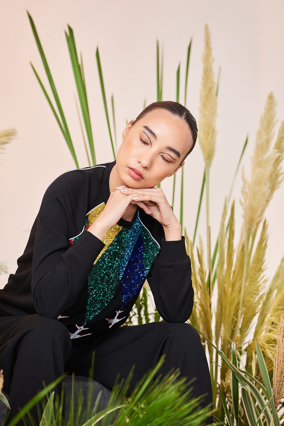 Box Pleat Pant Of (Fly Over The Rainbow Raglan Sweatshirt)