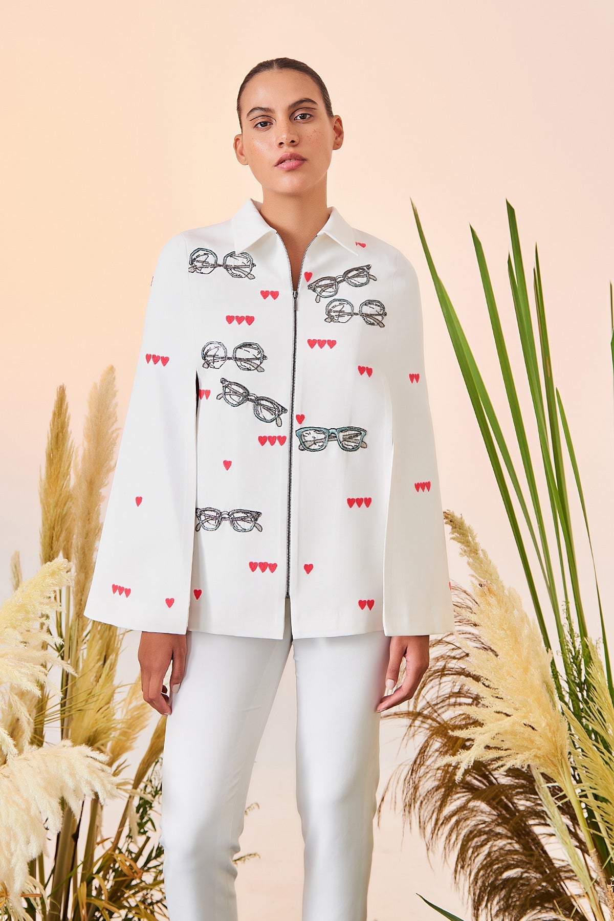 Narrow Pants Of (Holiday Sunglasses Cape)