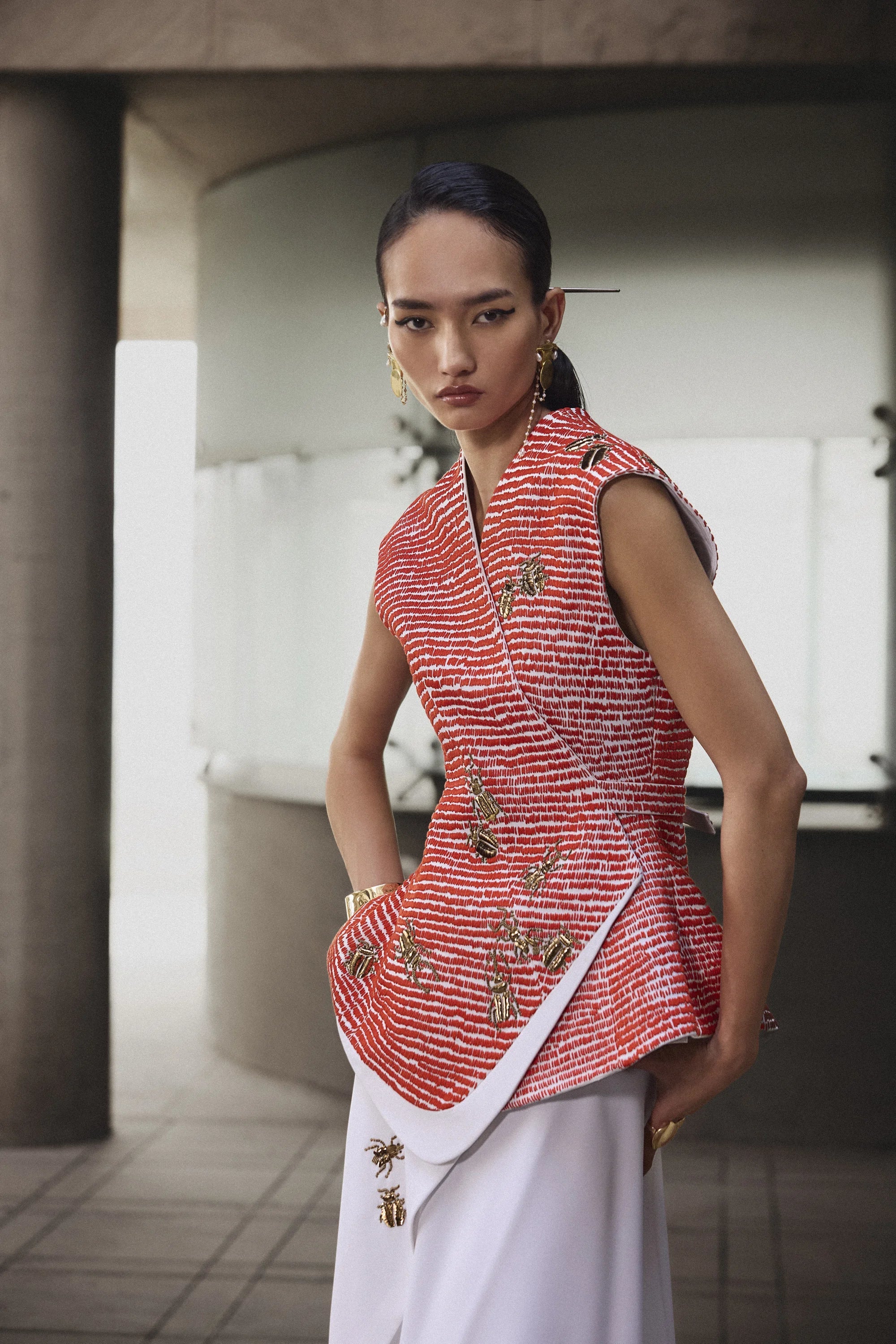 LINES AND INSECT WRAP JACKET