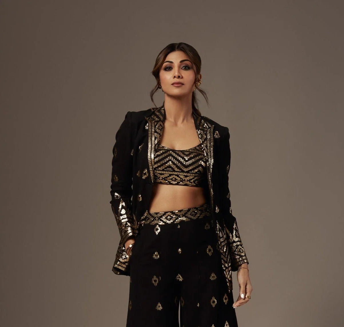 CY Shilpa Shetty In Marrakesh Sharara Set By Gopi Vaid Closeup 1