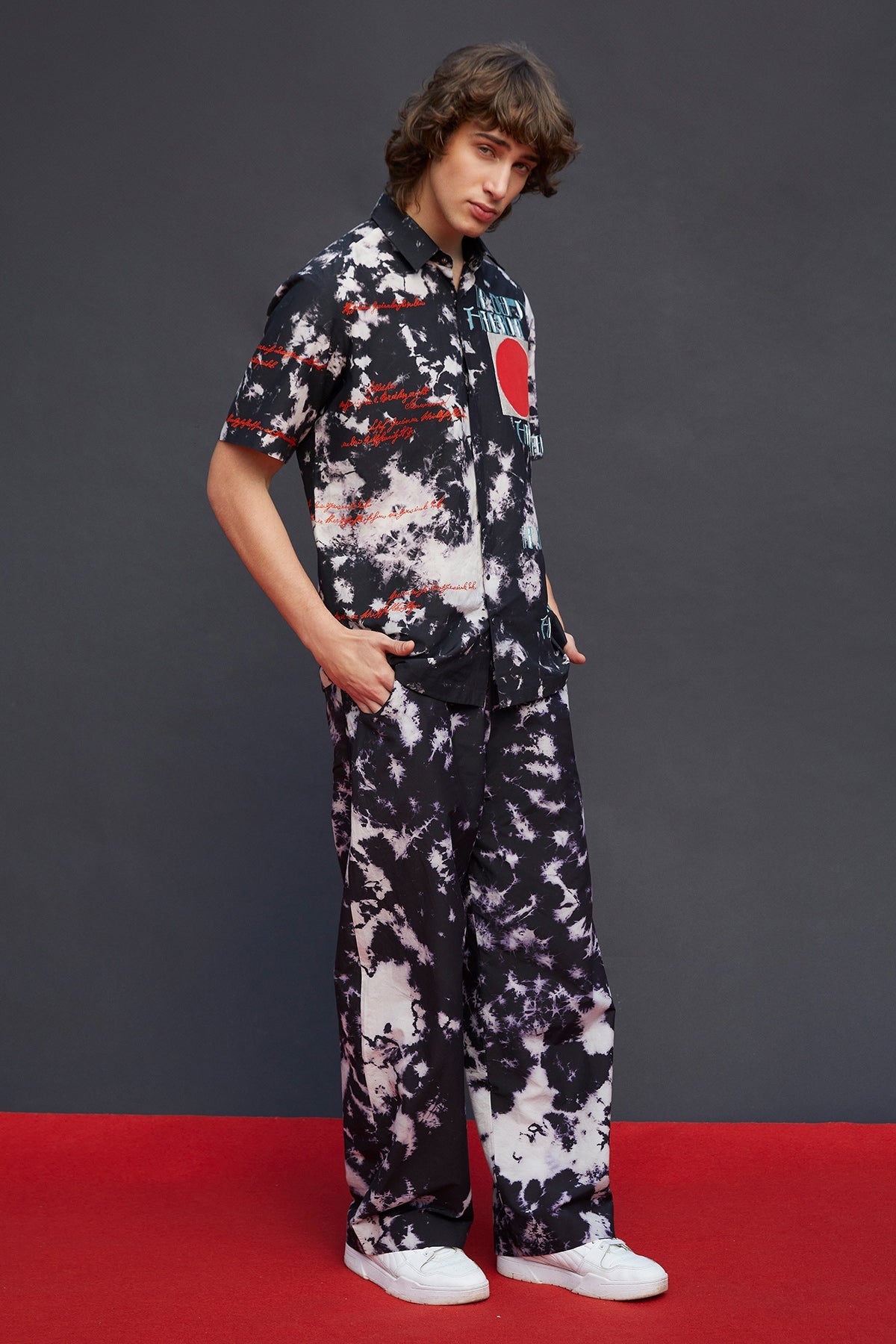 Baggy Pants Of "(Scribble Half Sleeves Boxy Shirt)"