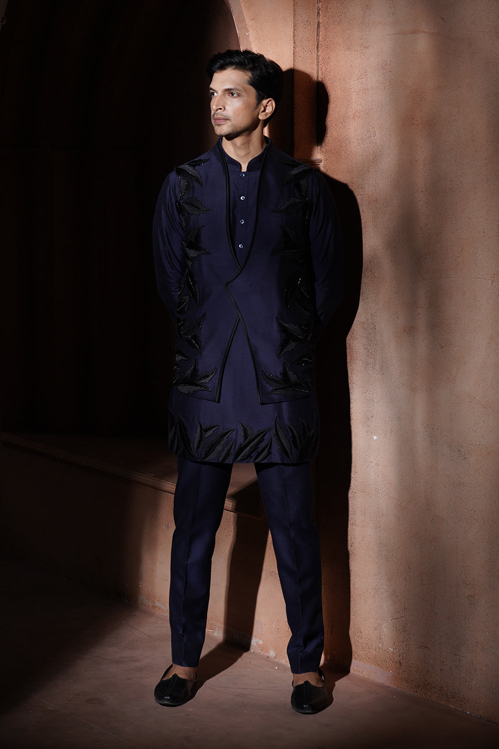 Navy Blue Leaf Embroidered Nehru Jacket Set Vmku28