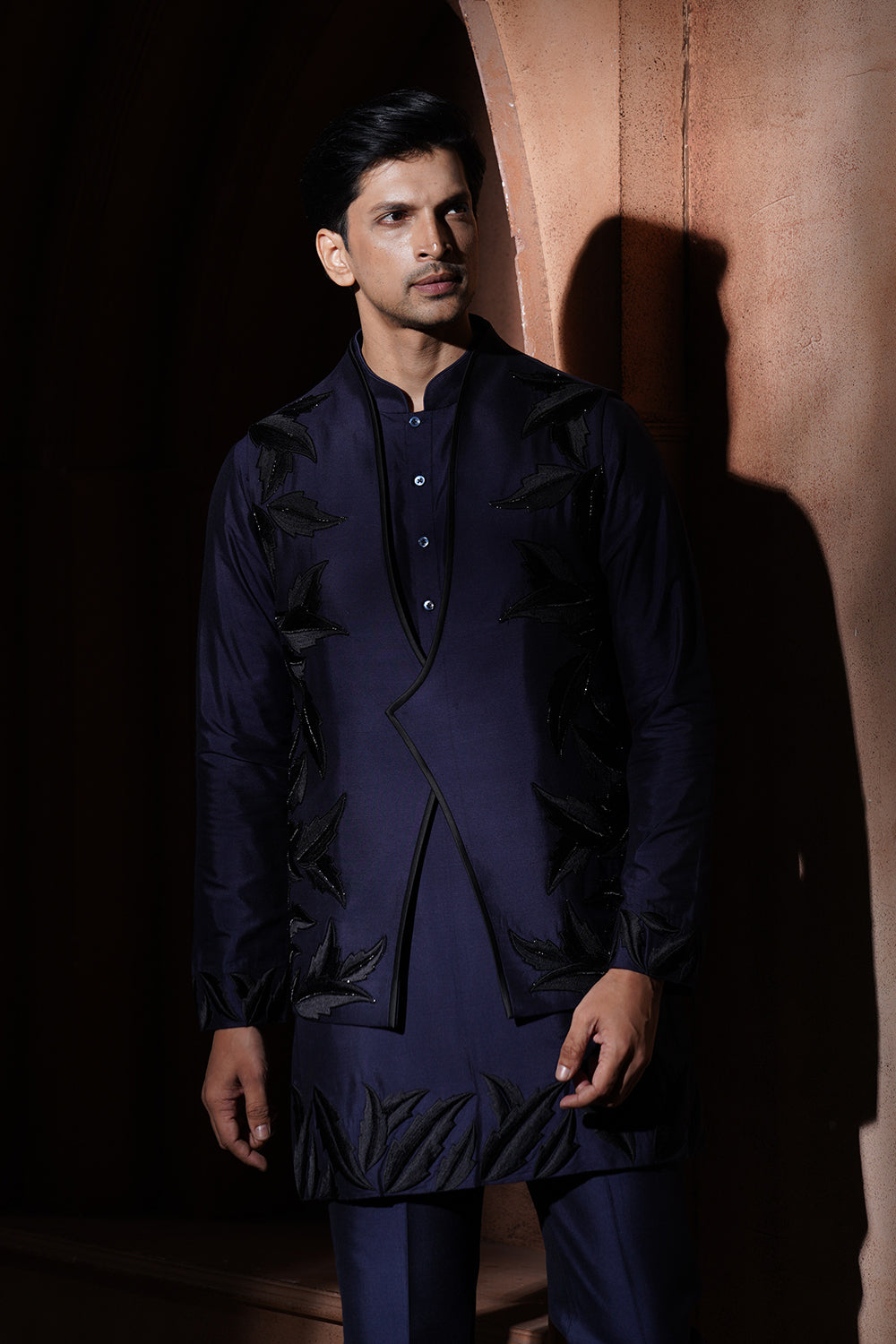 Navy Blue Leaf Embroidered Nehru Jacket Set Vmku28