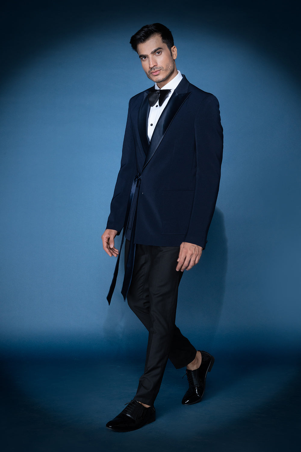 Navy Blue Tie-Up Tuxedo