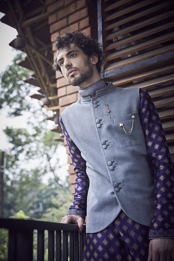 Double Buttoned Bandhi - Zeus